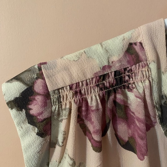 COPY - Flower 🌸 summer blouse - Picture 4 of 8